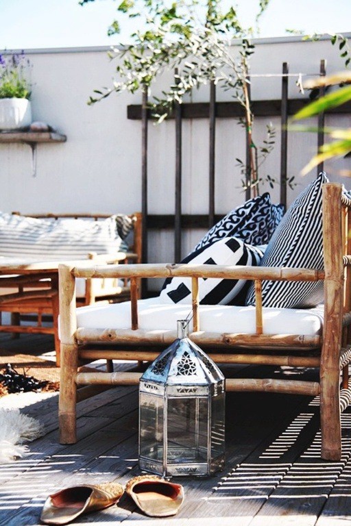 Detalles decorativos de una terraza