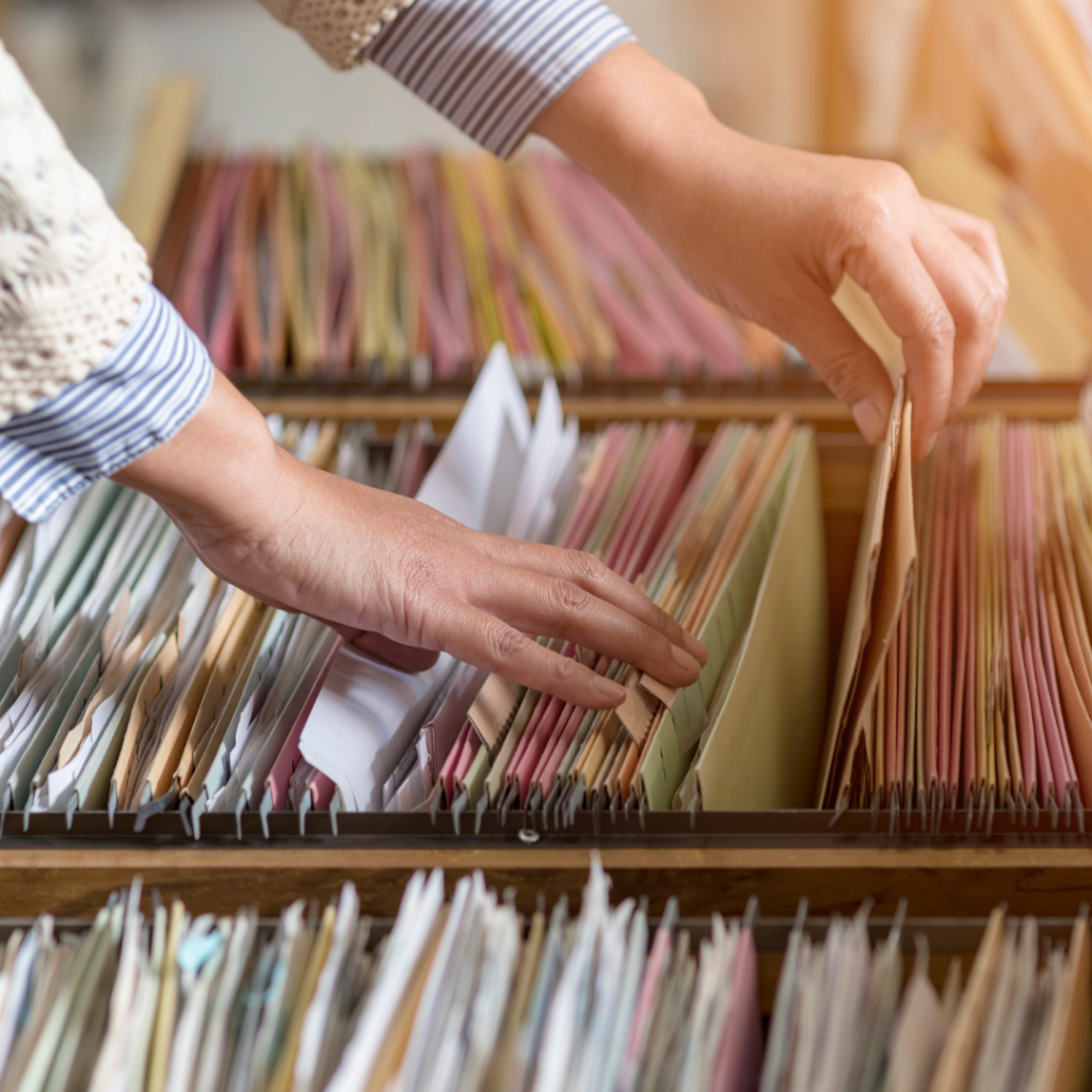 12. Organiser et conserver les documents liés à la vente : 