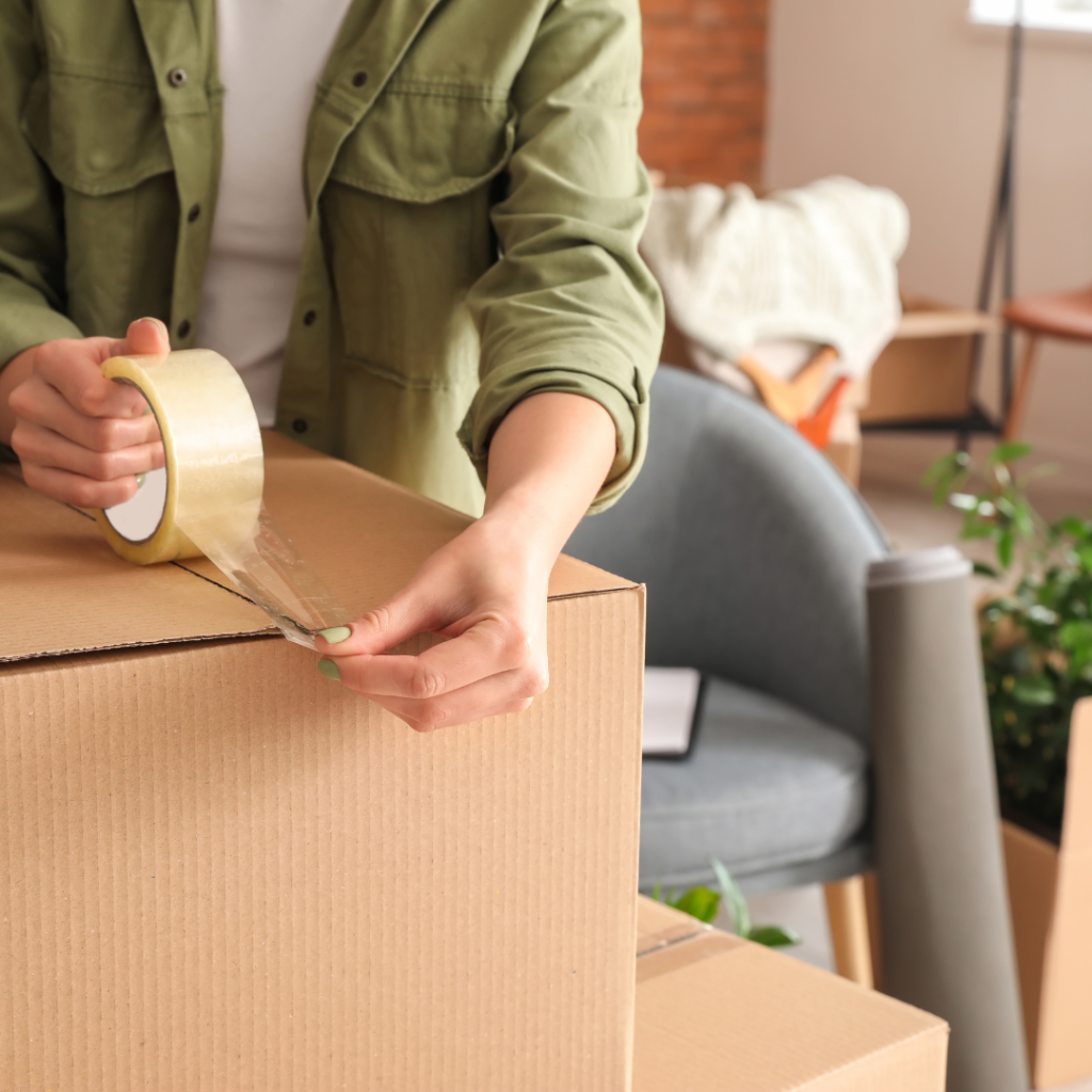 1. Empty the property and organize your belongings: