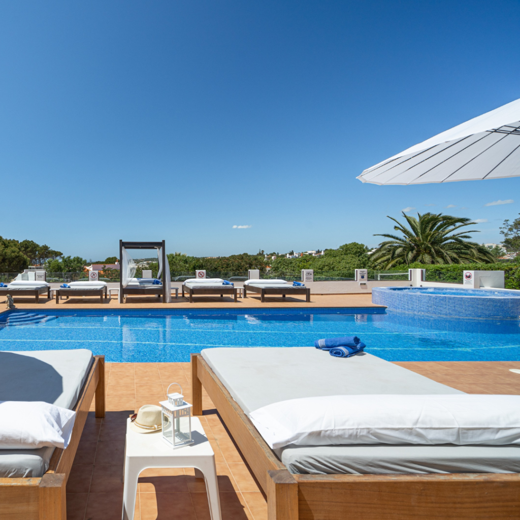 villa de luxe avec 7 chambres et 5 salles de bains située dans le sud de l'île, plus précisément à Binibeca Vell
