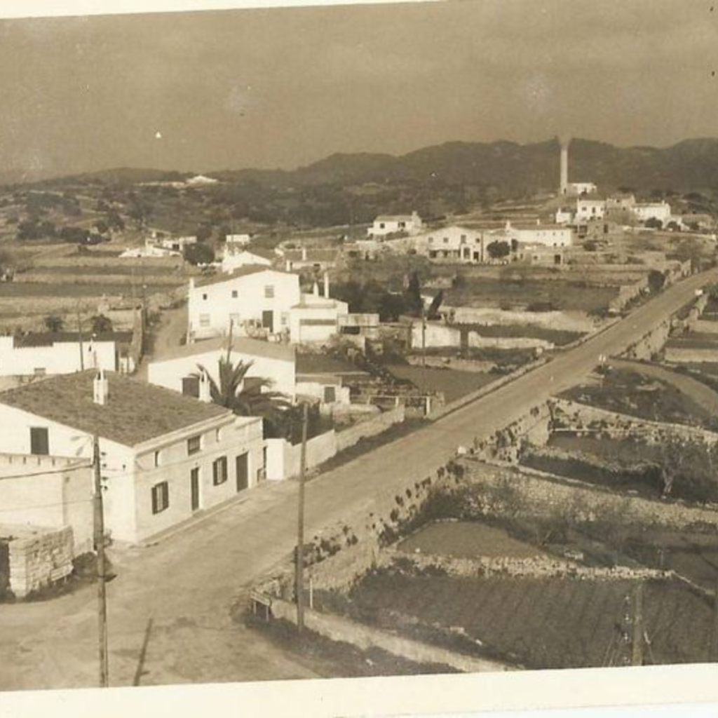 Did you know that since 1812, with the birth of the constitution of Cadiz "La Pepa", Es Migjorn Gran tried to become independent from the University of Mercadal and get its own town hall?