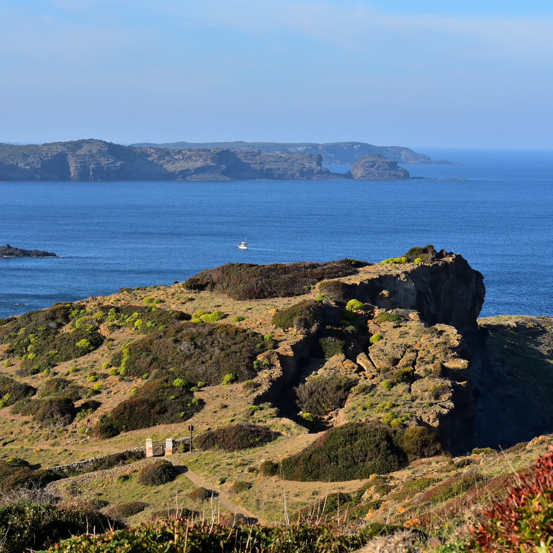 "Menorca in Autumn: Discover Its Charm Off-Season"