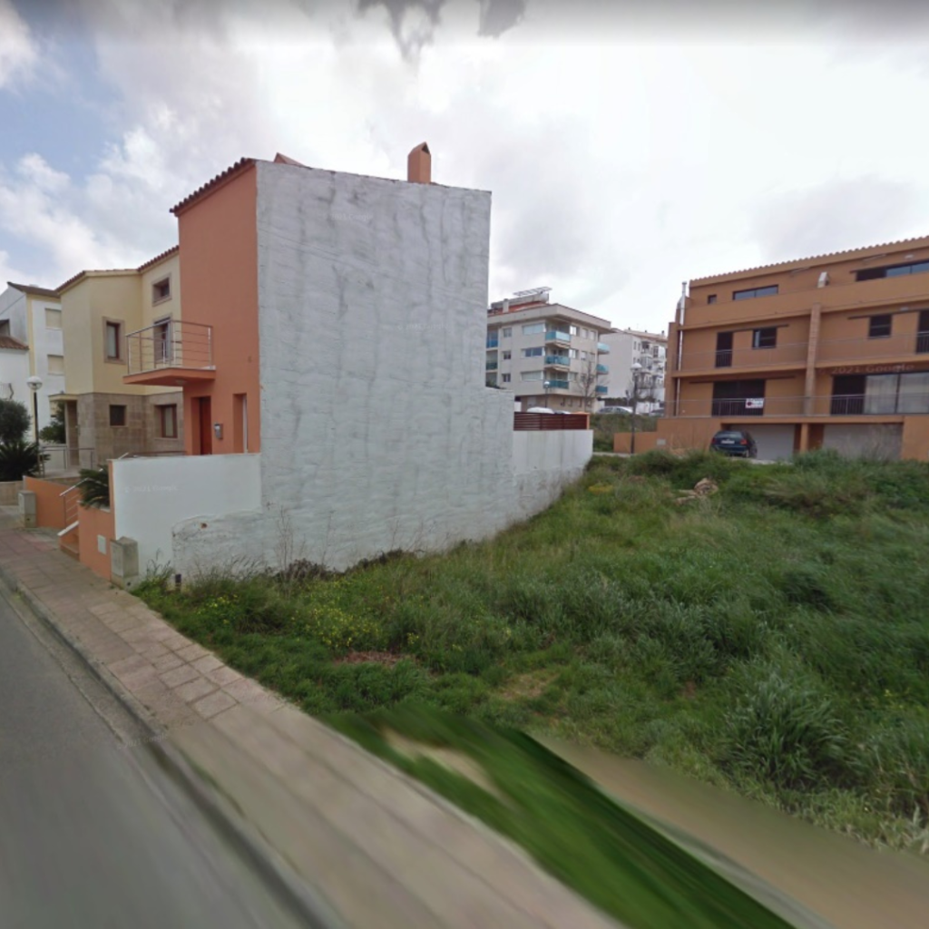 H3049 (2) - Parcelle dans une zone résidentielle près du port de Mahon :