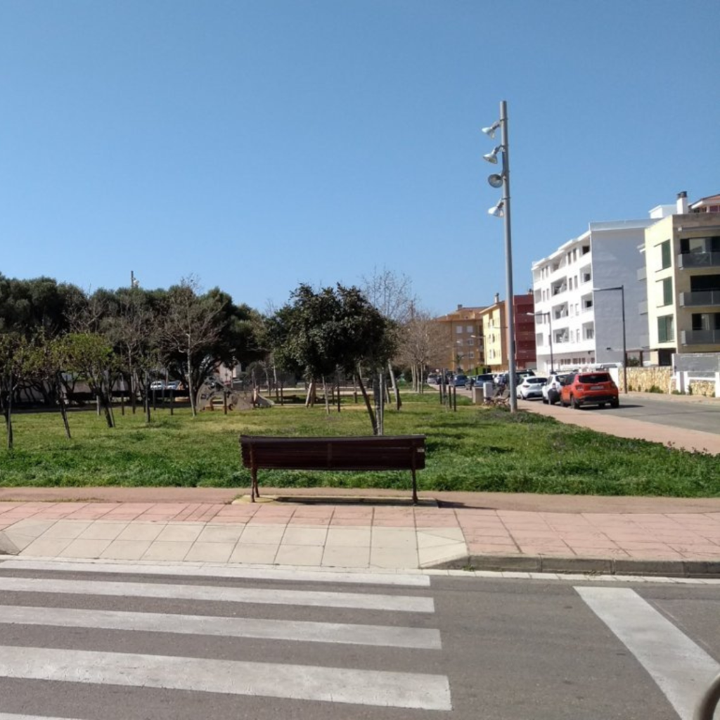 C50 - Parcelle constructible pour un immeuble d'appartements sur le front de mer de Ciutadella :