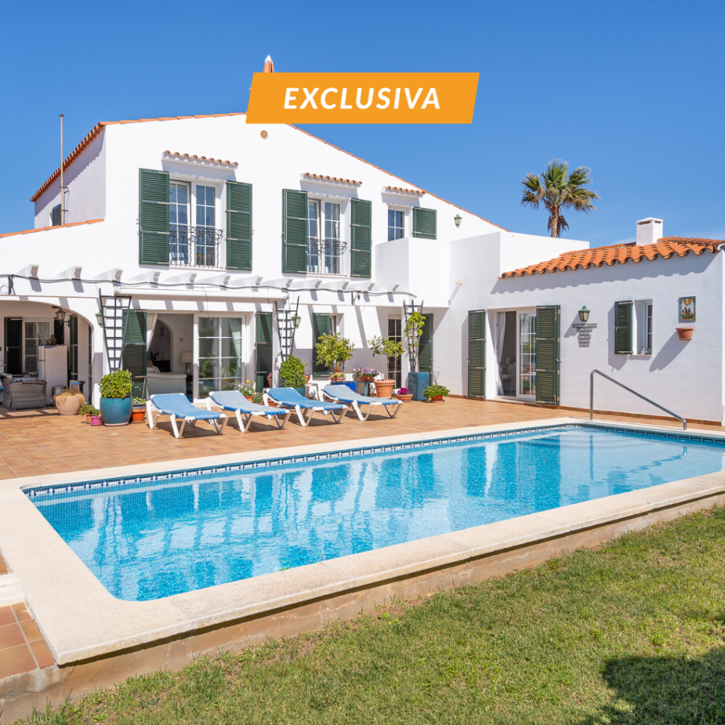 T1663 - Villa individuelle avec vue sur la mer à Addaia