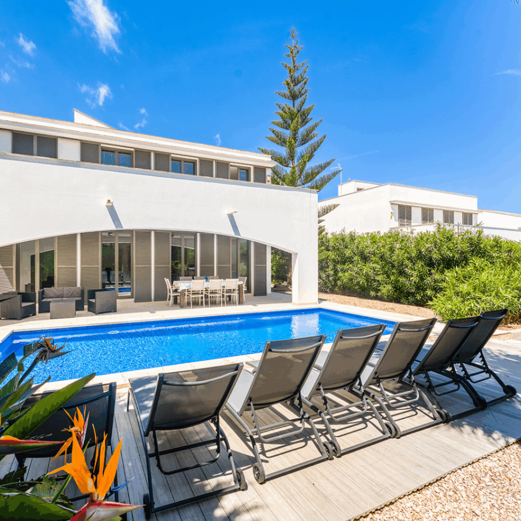 Tourist licences in Menorca: what’s changing with the new regulation (July 2025)