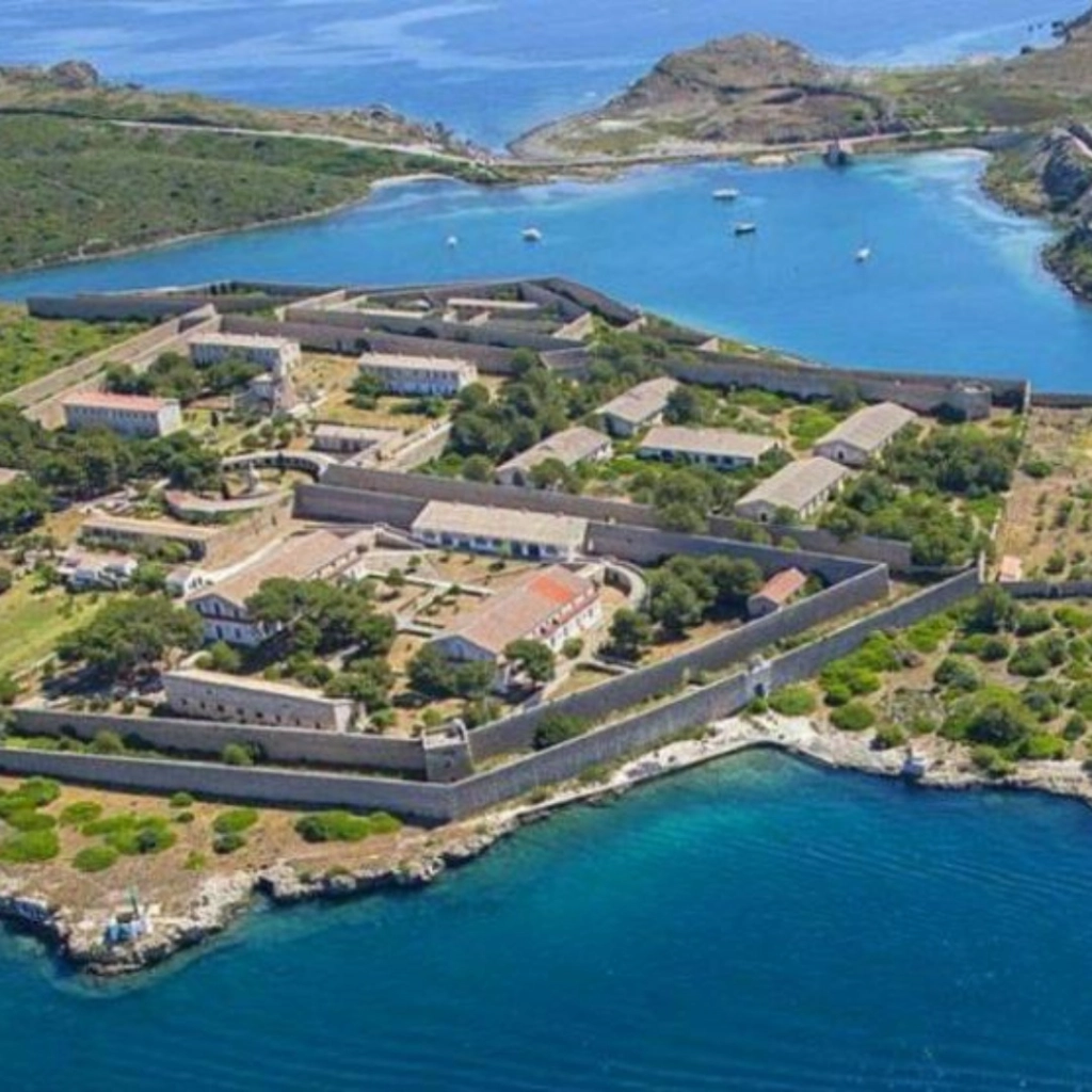 Menorca, y los 29 islotes que la rodean