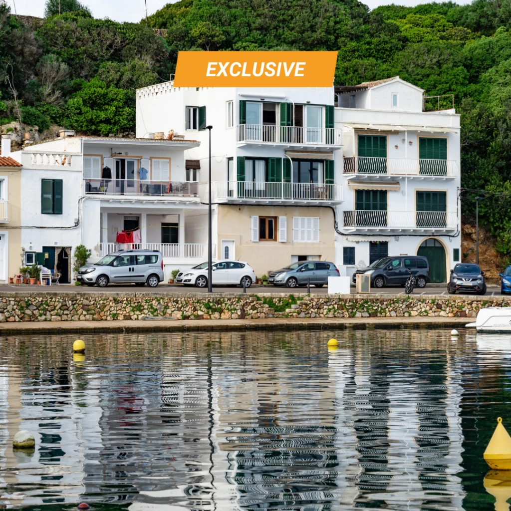 Front line apartment in Port Mahon