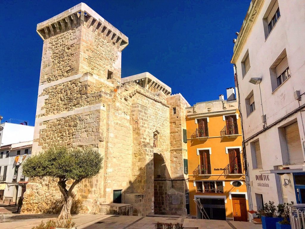Puente de San Roque - antiguas murallas de Mahón