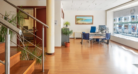 Fincas Sant Lluis Oficina